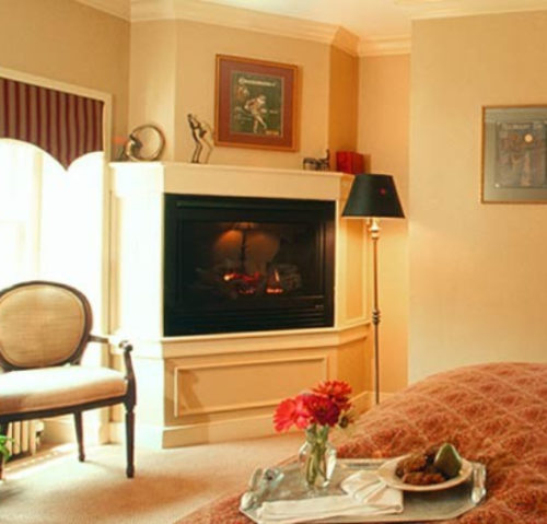 a suite at Woolverton Inn