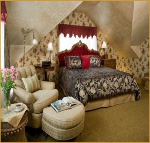 The Crown Jewel Suite at The Queen Victorian Bed and Breakfast