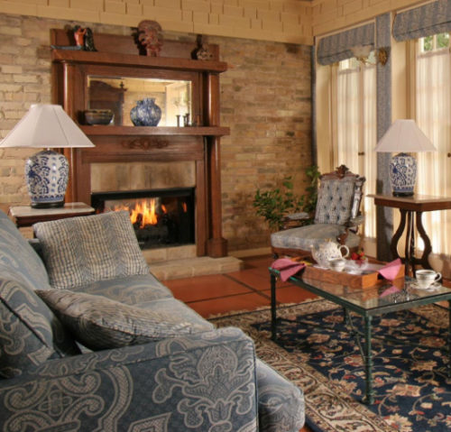 Enjoy The Carriage House Suite at Noble Inns in San Antonio