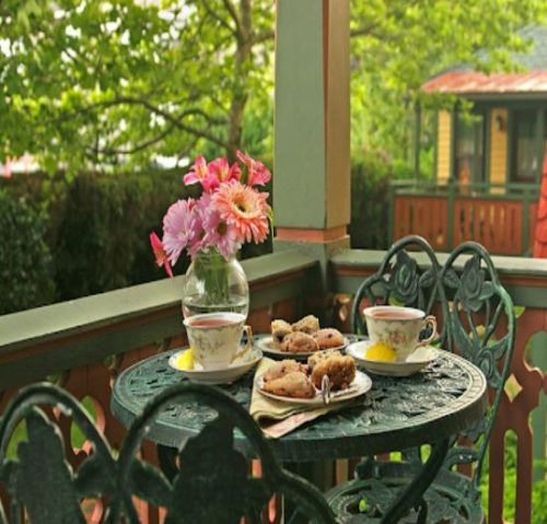 Breakfast Nook at The Queen Victorian Bed and Breakfast