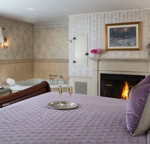 a suite at Devonfield Inn