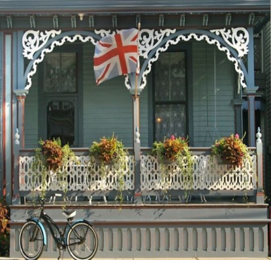 Porch at The Queen Victoria